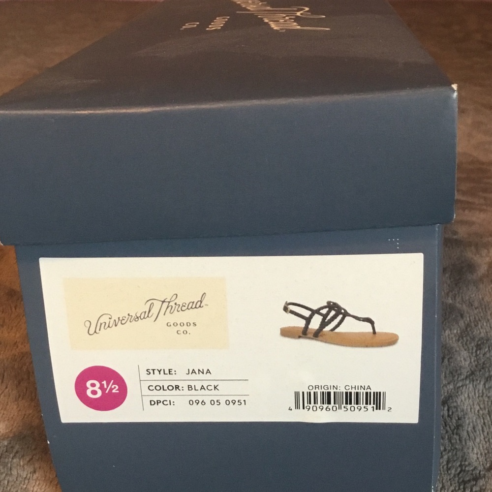 Universal Thread Black Strappy Sandals